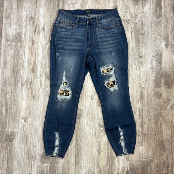 Judy Blue Denim - Judy Blue Skinny Fit Leopard Patch Distressed Jeans 16W